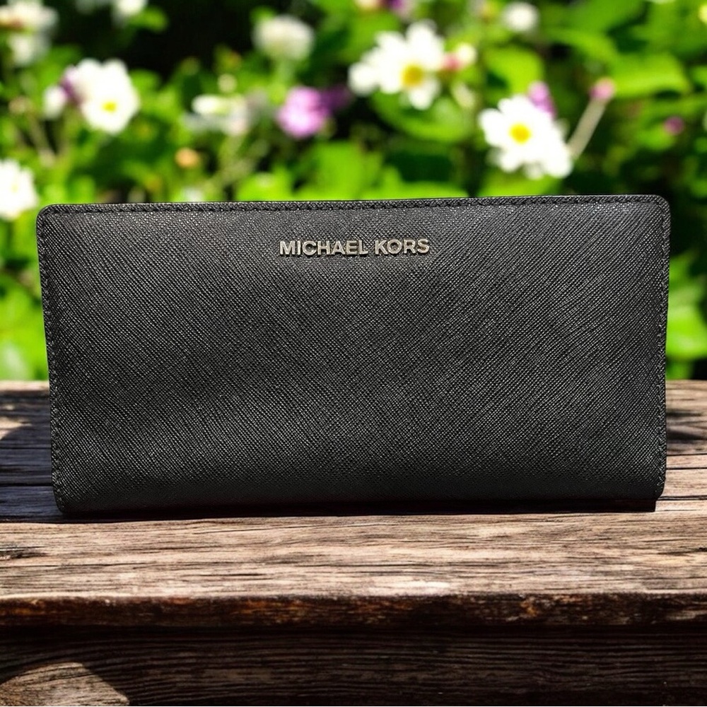 Michael Kors Black Saffiano Leather Zip-Around Wallet with Gold Logo - Picture 2 of 7